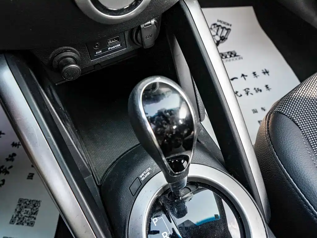 Hyundai Veloster 2015 — фото 16