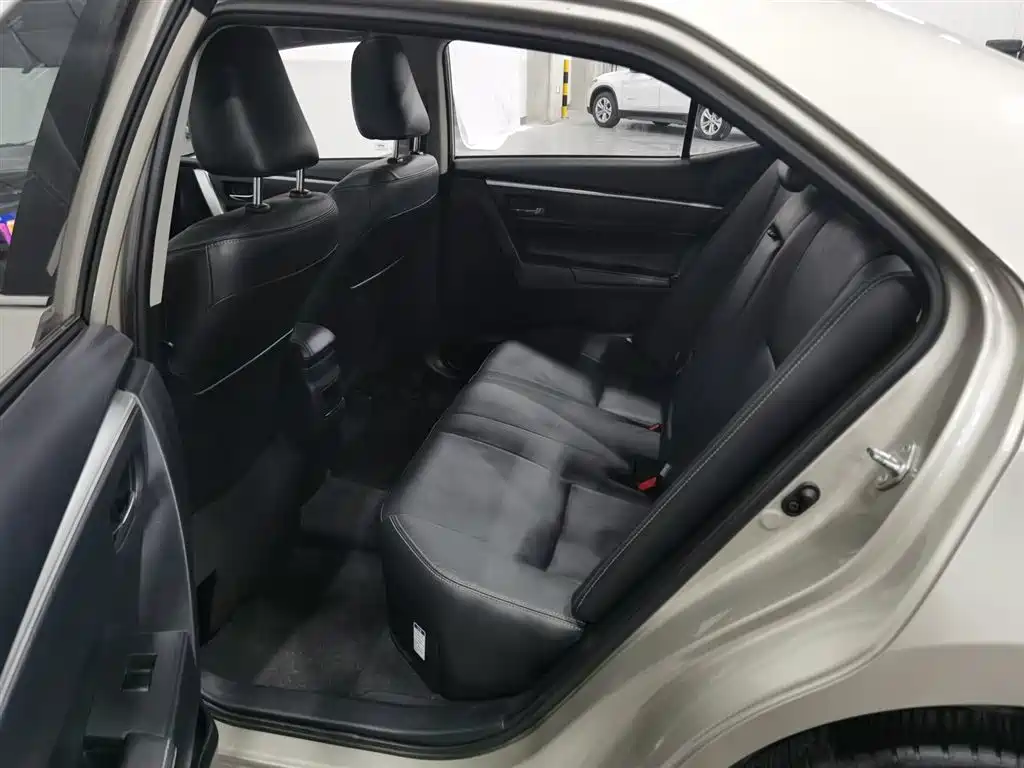 Toyota Corolla 2019 — фото 15