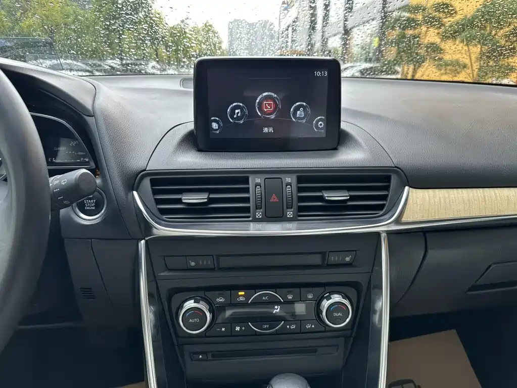 Mazda CX-4 2016 — фото 12