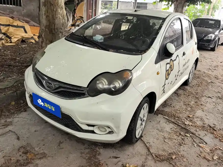 BYD F0 2015