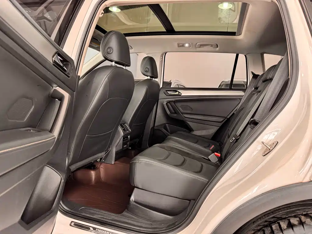 Volkswagen Tiguan L 2019 — фото 9