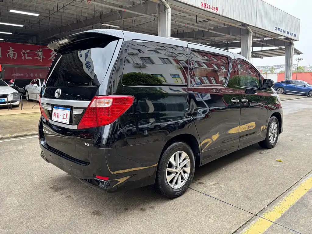 Toyota Alphard 2013 — фото 17