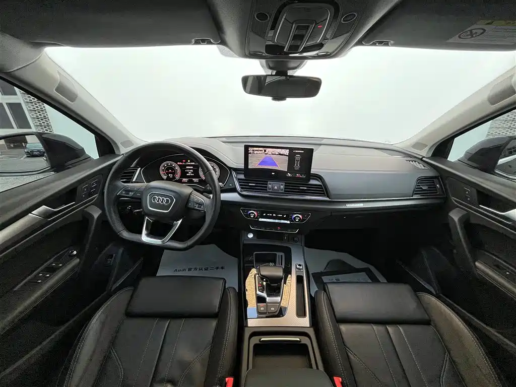 Audi Q5L 2023 — фото 12