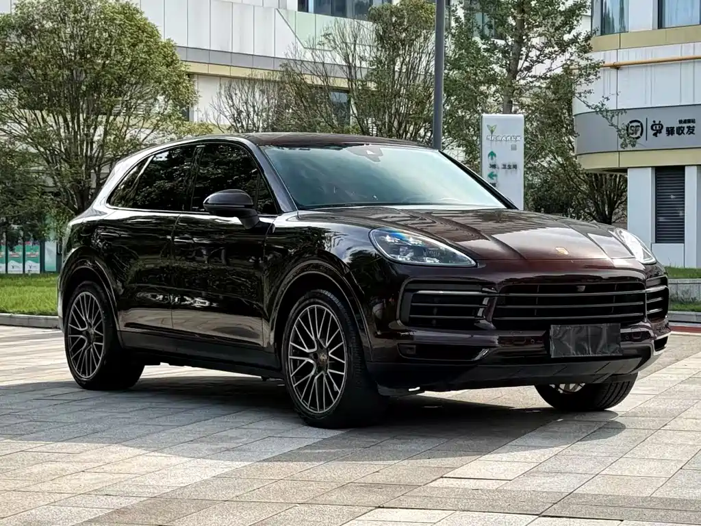 Porsche Cayenne 2023