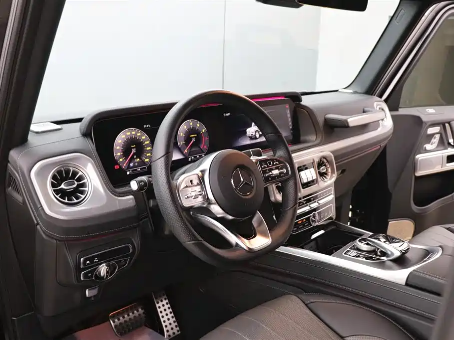 Mercedes-Benz G-Class 2024 — фото 14