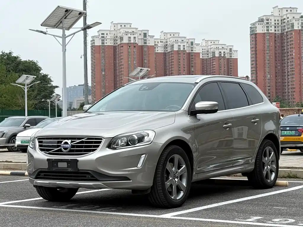 Volvo XC60 2015