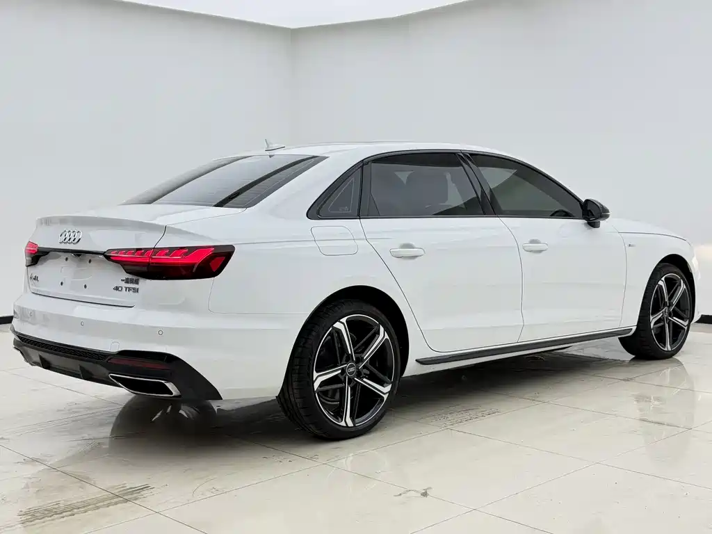 Audi A4L 2025 — фото 20