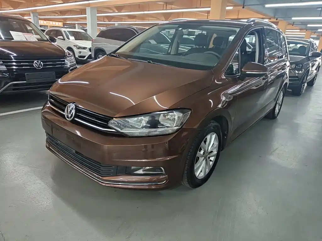 Volkswagen Touran 2016