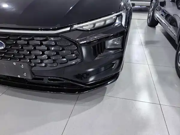 Ford Mondeo 2024