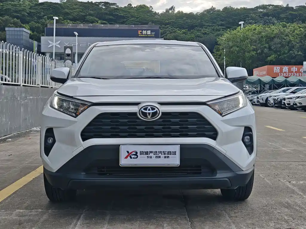 Toyota RAV4 2024