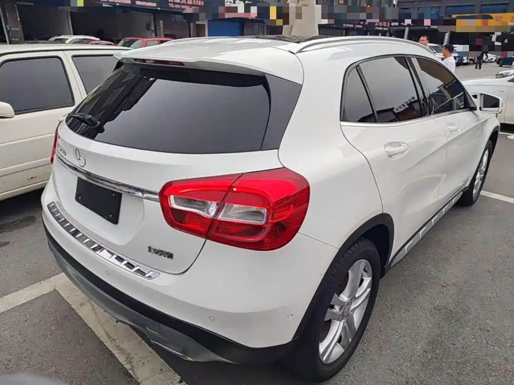 Mercedes-Benz GLA 2017