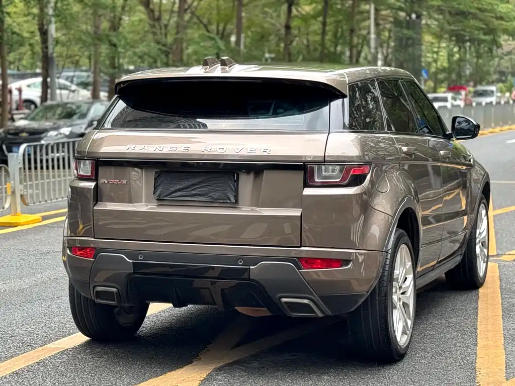 Land Rover Evoque 2018 — фото 20