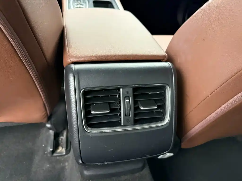 Honda Inspire 2021 — фото 12