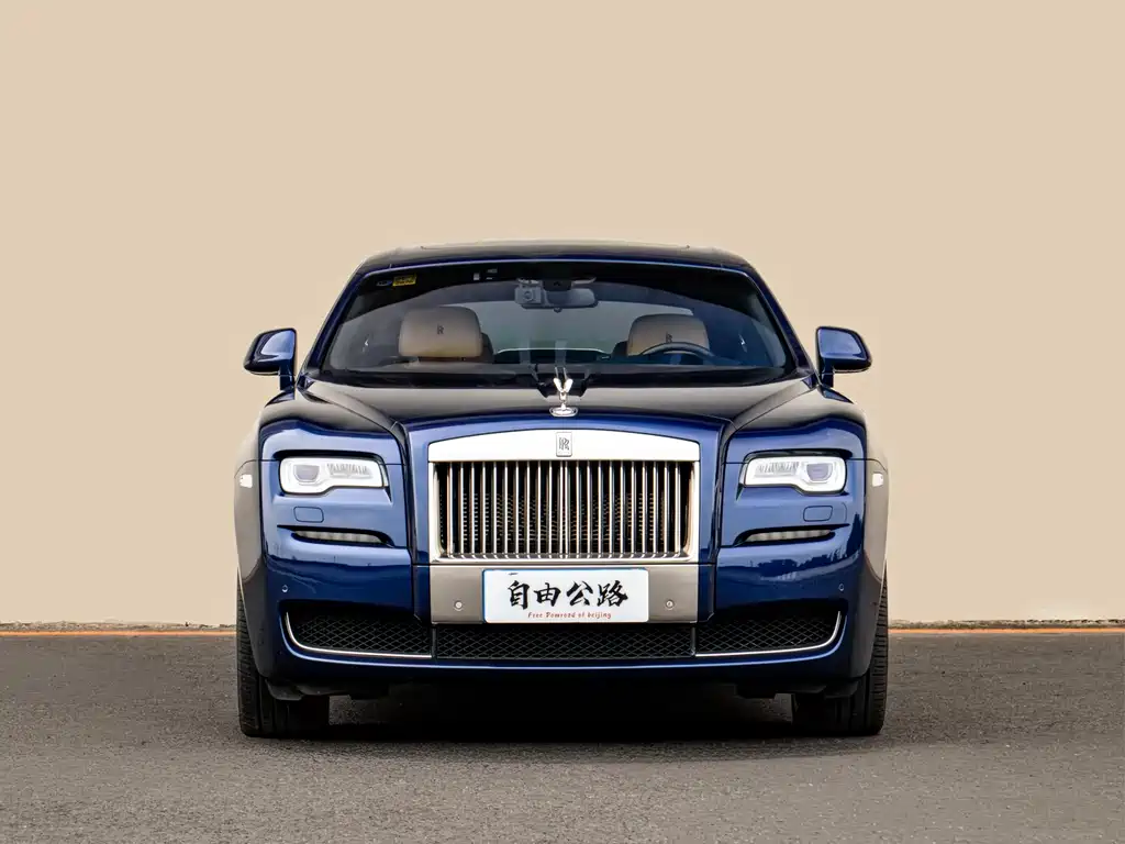 Rolls-Royce Ghost 2016 — фото 3
