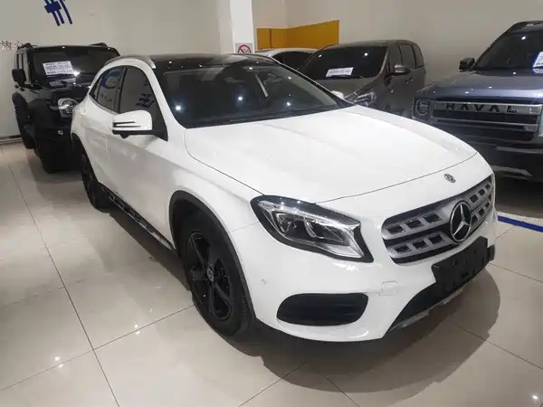 Mercedes-Benz GLA 2019