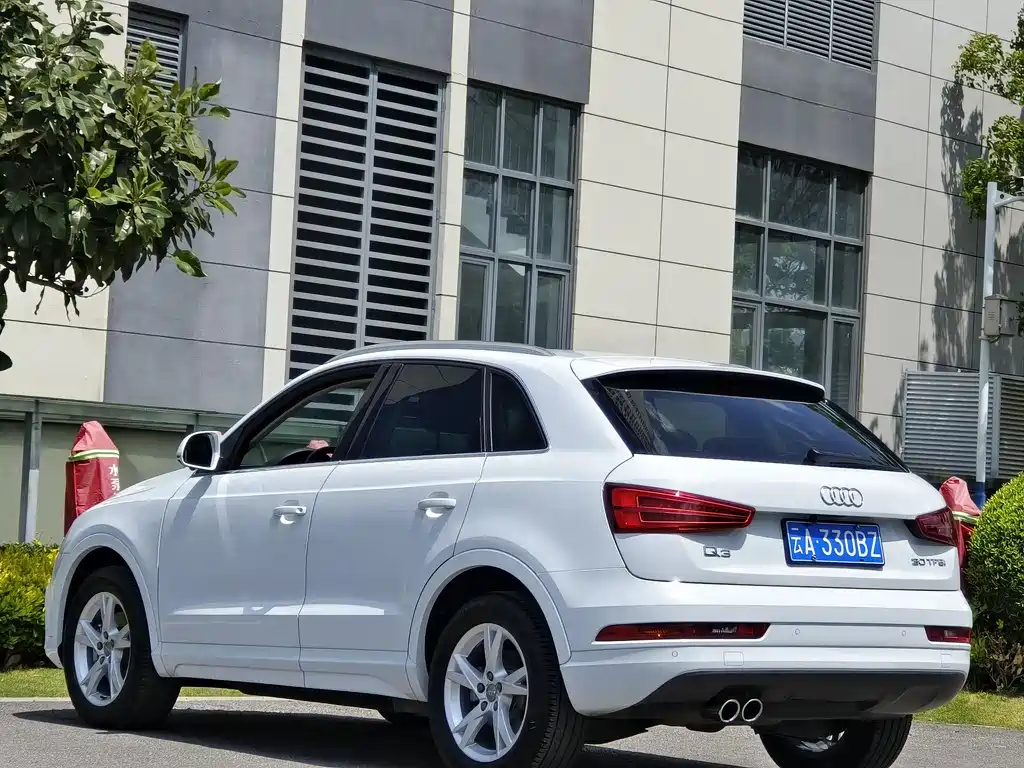 Audi Q3 2018 — фото 4