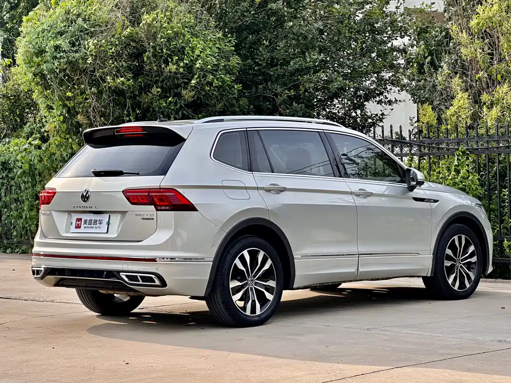 Volkswagen Tiguan L 2021 — фото 13