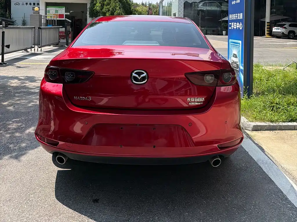 Mazda 3 Axela 2021