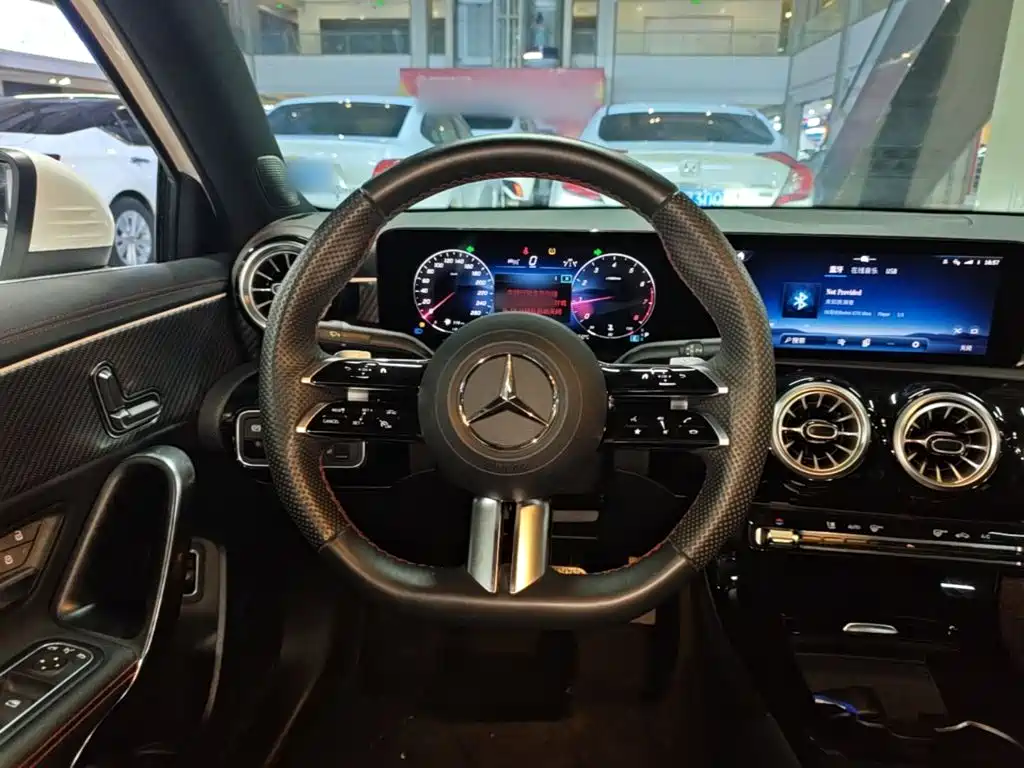 Mercedes-Benz A-Class 2023 — фото 11
