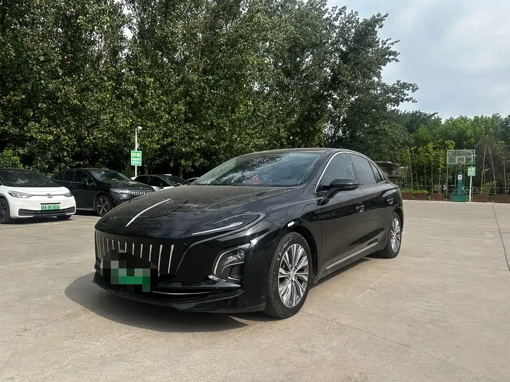 Hongqi E-QM5 2023 — фото 1