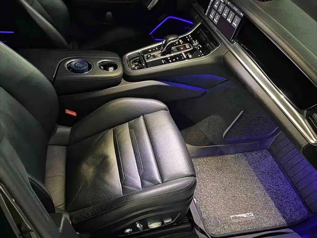 Porsche Panamera 2018 — фото 9