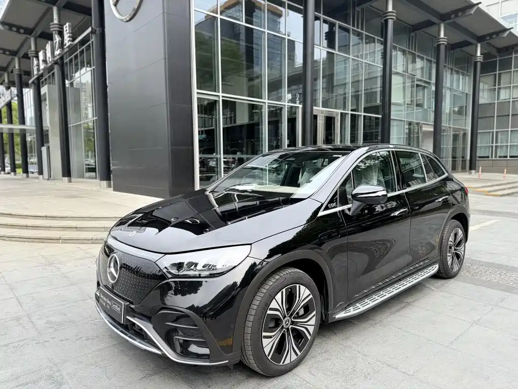 Mercedes-Benz EQE SUV 2025