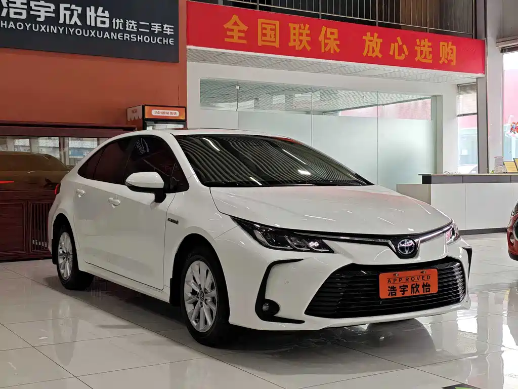 Toyota Corolla 2023 — фото 3