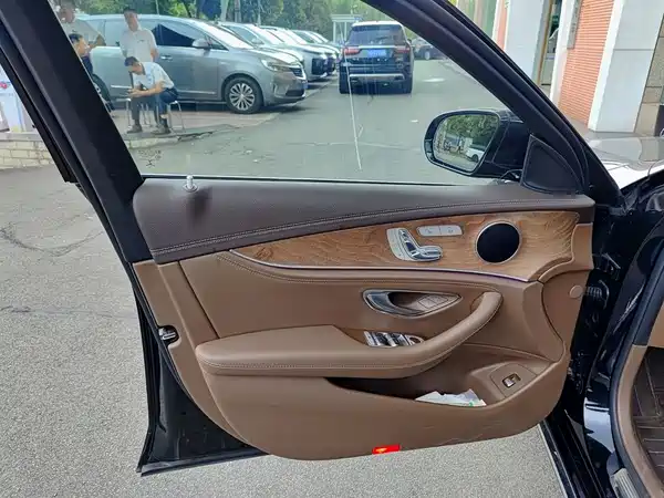Mercedes-Benz E-Class 2017