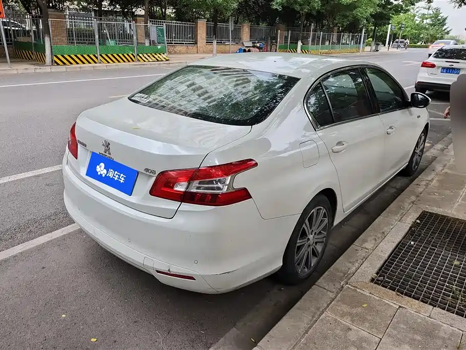 Peugeot 408 2016