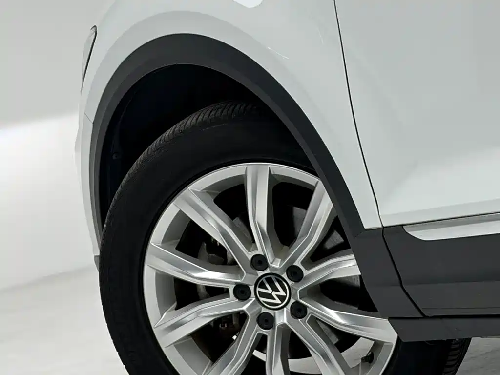 Volkswagen T-Roc 2022 — фото 9