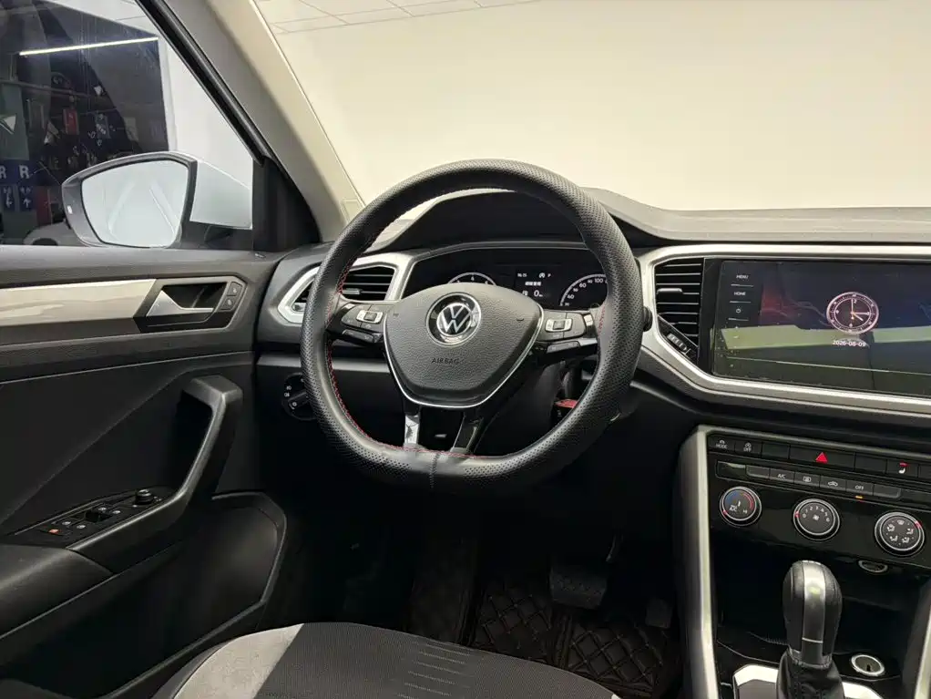 Volkswagen T-Roc 2022 — фото 20