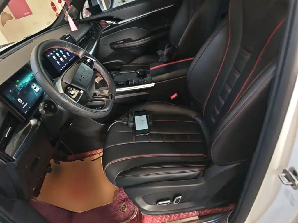 Roewe RX5 MAX 2022 — фото 15