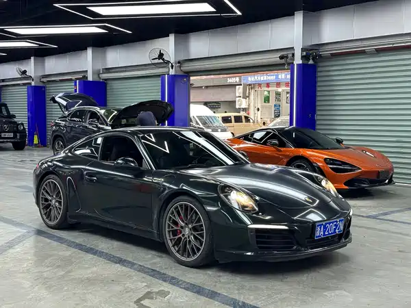 Porsche 911 2016