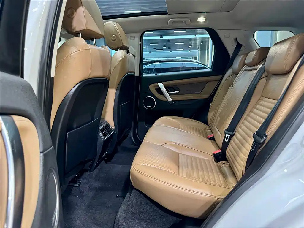 Land Rover Discovery Sport 2025 — фото 20