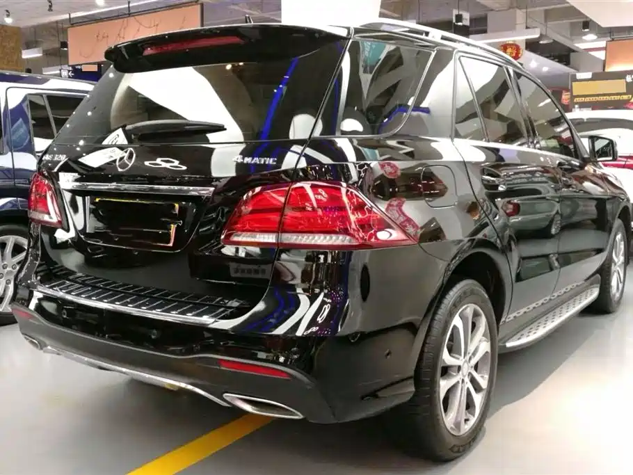 Mercedes-Benz GLE 2016