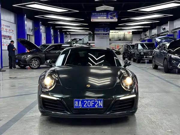 Porsche 911 2016