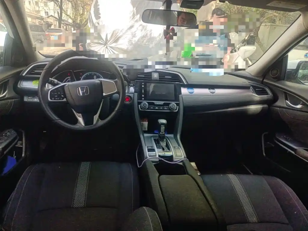 Honda Civic 2017 — фото 13