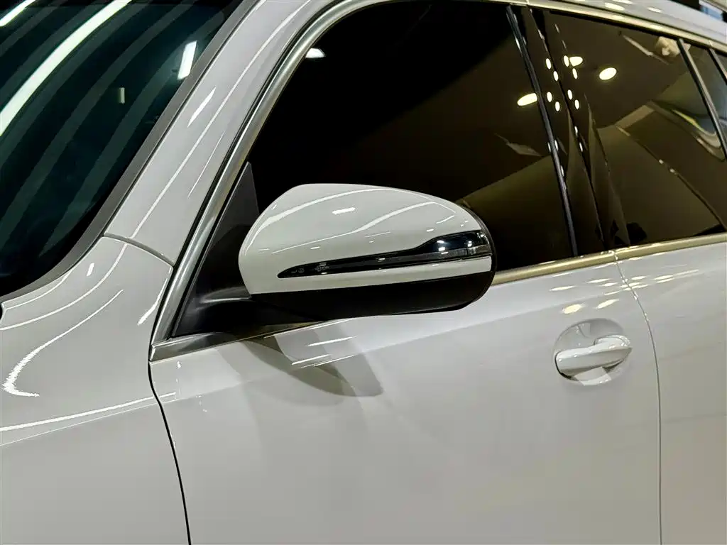 Mercedes-Benz GLB 2025 — фото 13