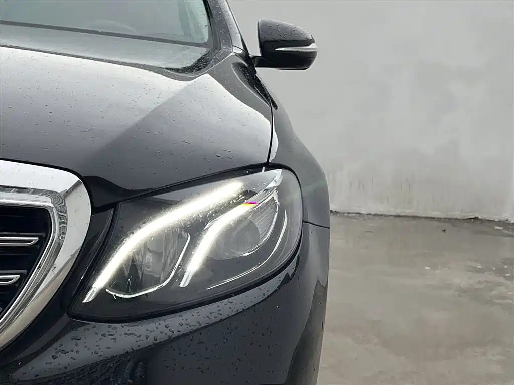 Mercedes-Benz E-Class 2019 — фото 15
