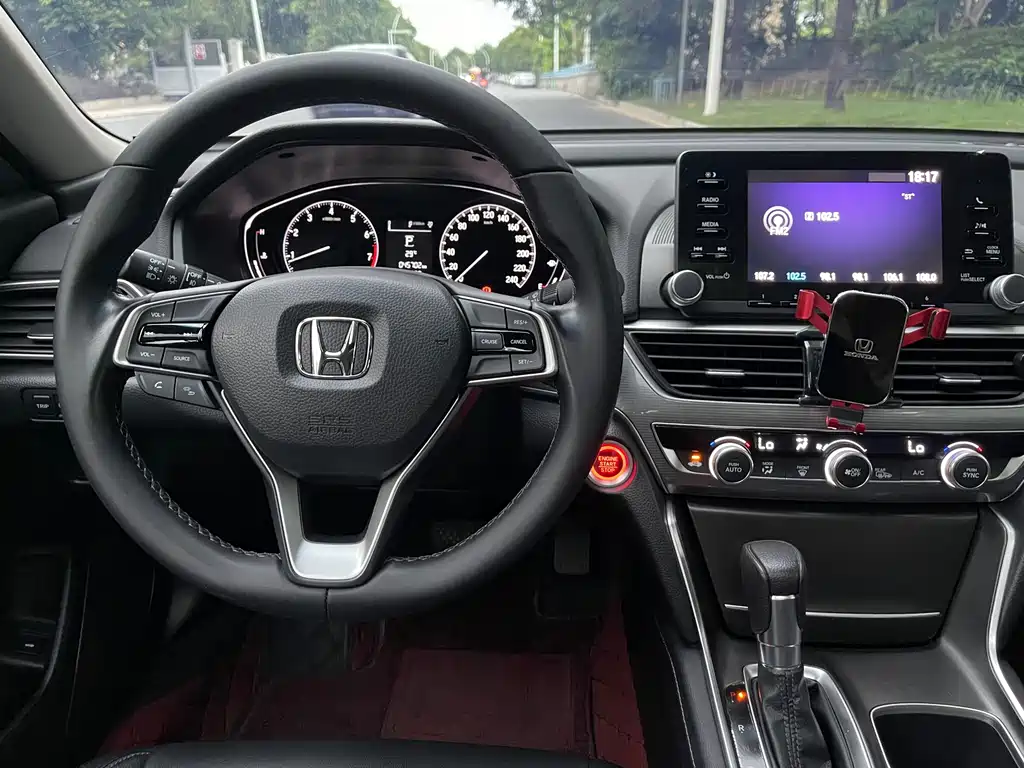Honda Accord 2021 — фото 9