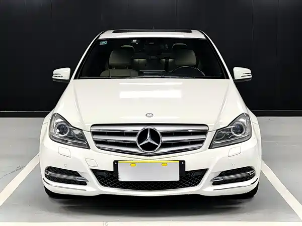 Mercedes-Benz C-Class 2011