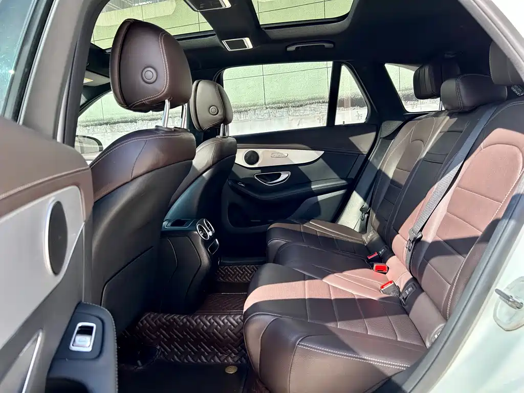 Mercedes-Benz GLC 2022 — фото 10