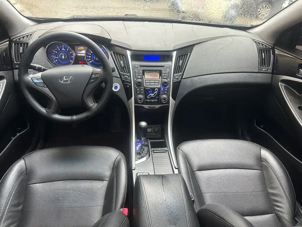 Hyundai Sonata 2014 — фото 9