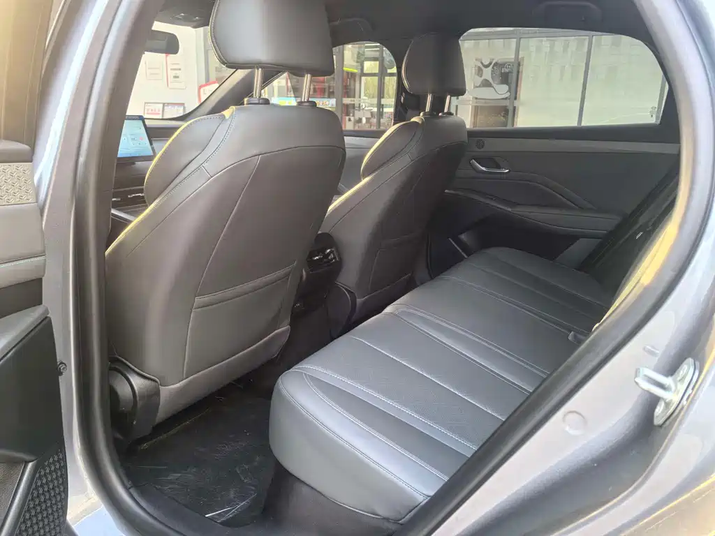 BYD Qin PLUS 2025 — фото 10