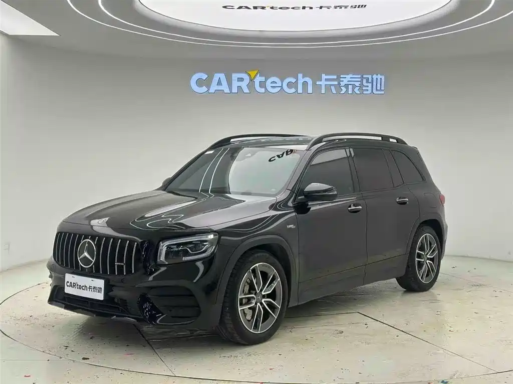Mercedes-Benz GLB AMG 2023 — фото 1