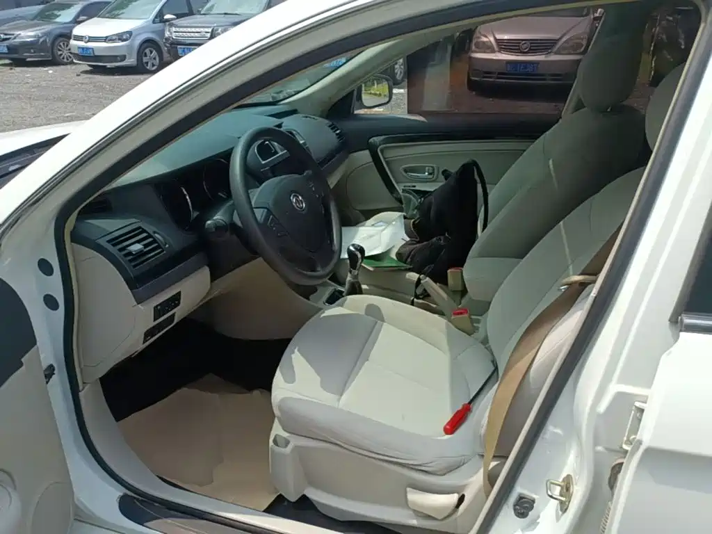 Dongfeng Fengshen A60 2019 — фото 15