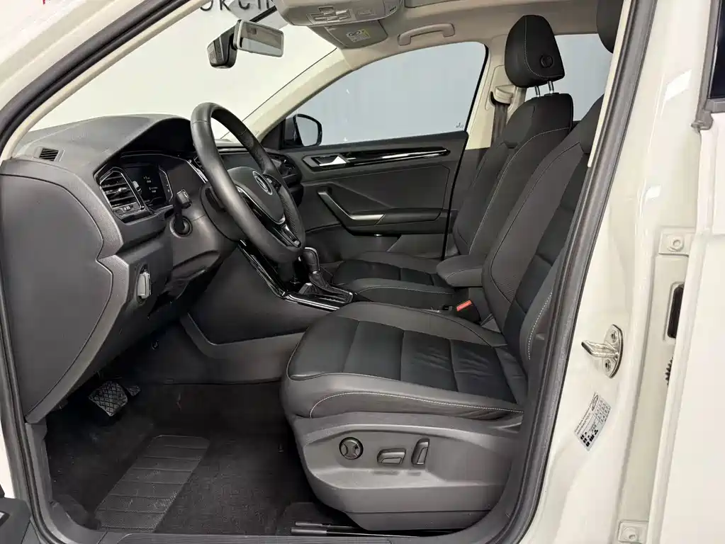 Volkswagen T-Roc 2022 — фото 17