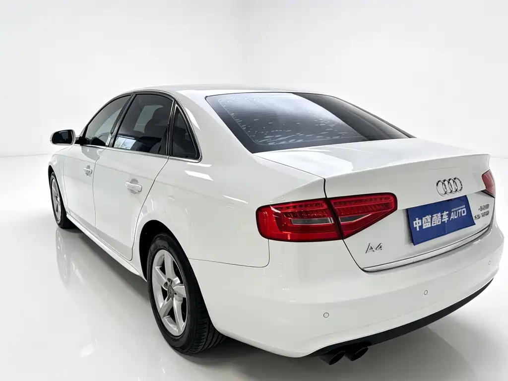 Audi A4L 2013 — фото 7
