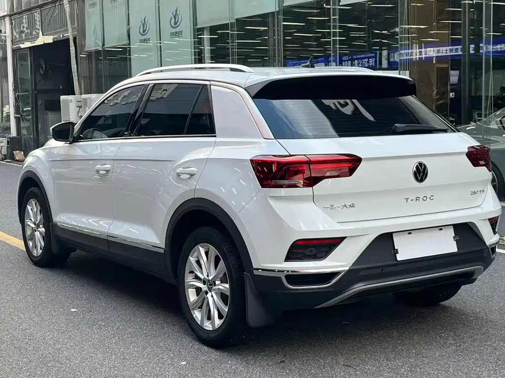 Volkswagen T-Roc 2022 — фото 6