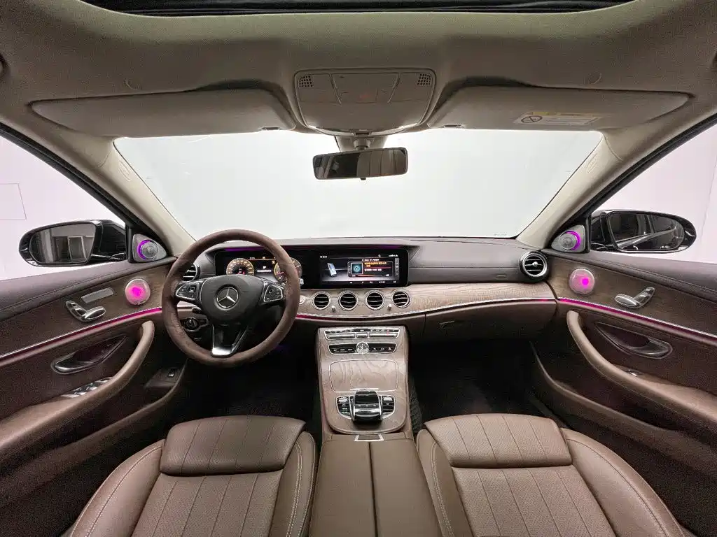 Mercedes-Benz E-Class 2018 — фото 13